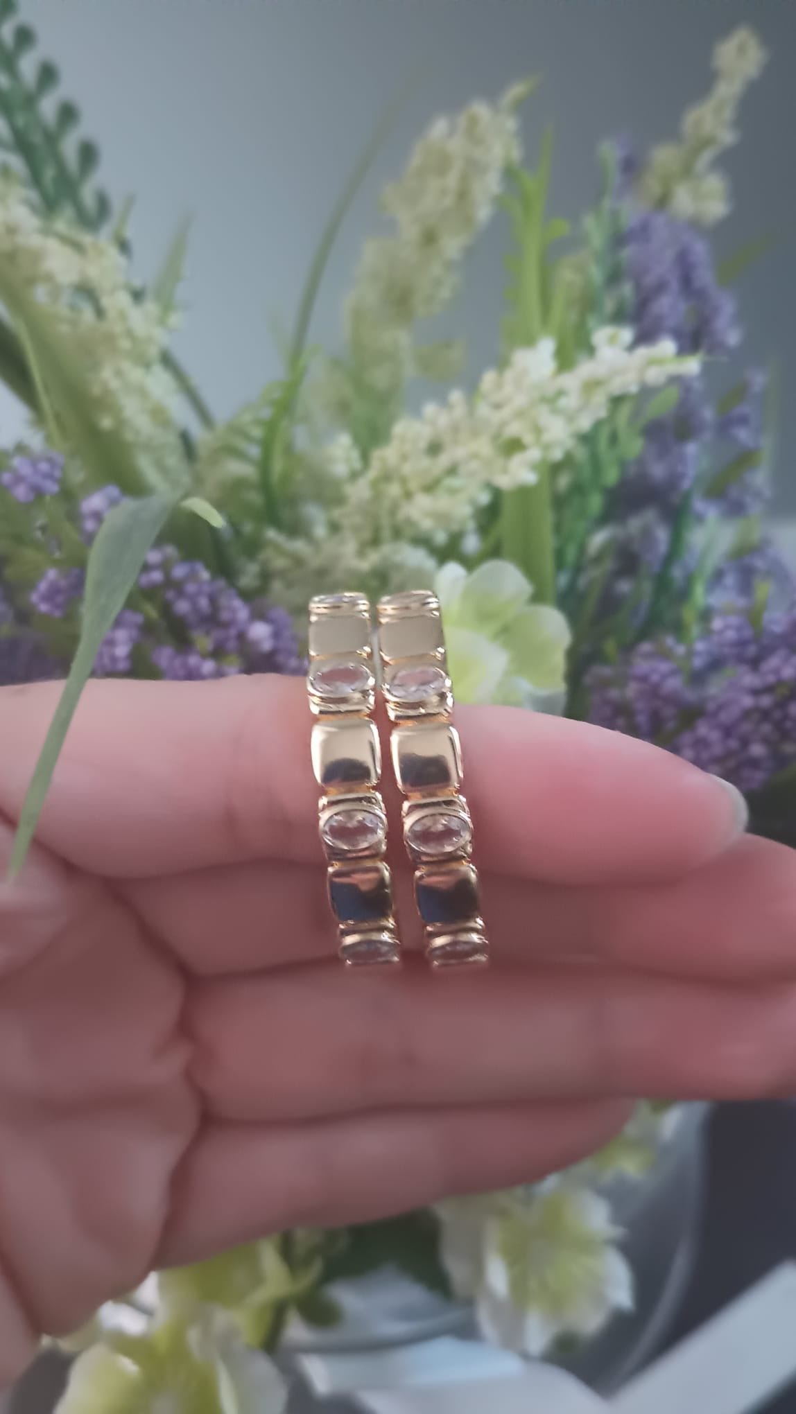 Argolla Gold filled Huggie