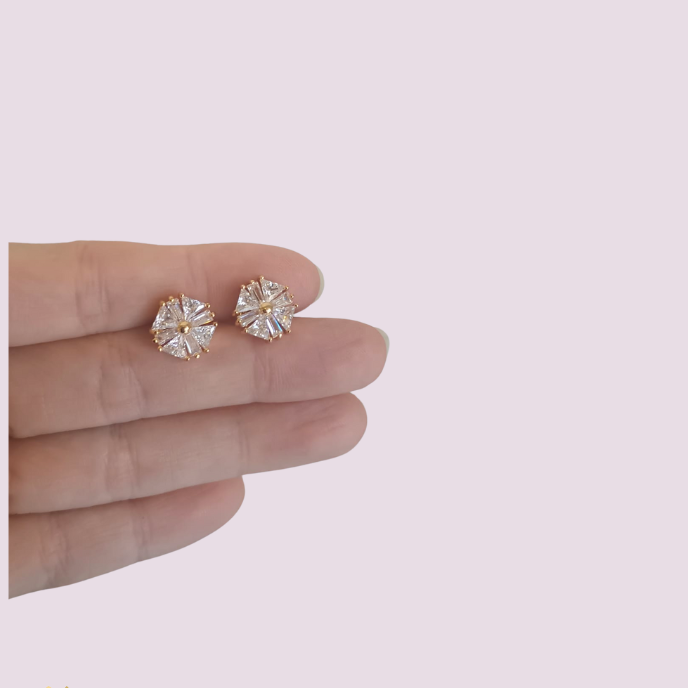 Arete Gold filled Stud Flor